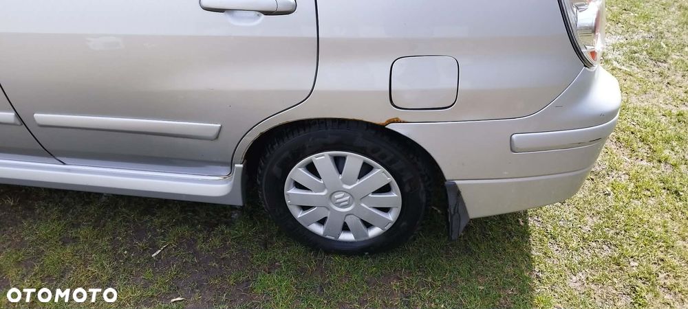 Suzuki Liana 1.6 - 8