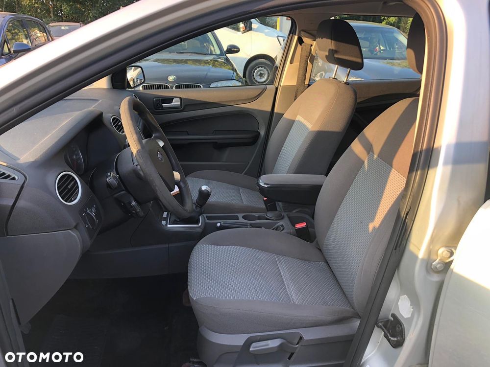 Ford Focus 1.6 TDCi Fun X - 11
