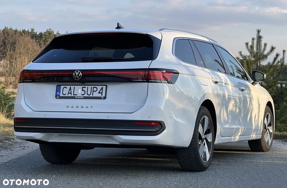 Volkswagen Passat - 15
