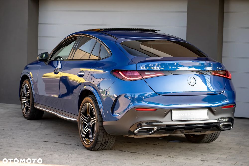 Mercedes-Benz GLC 300 de 4-Matic AMG Line - 23