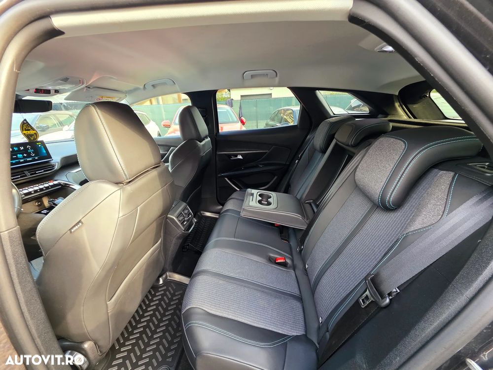 Peugeot 3008 225 e-EAT8 GT Pack - 17