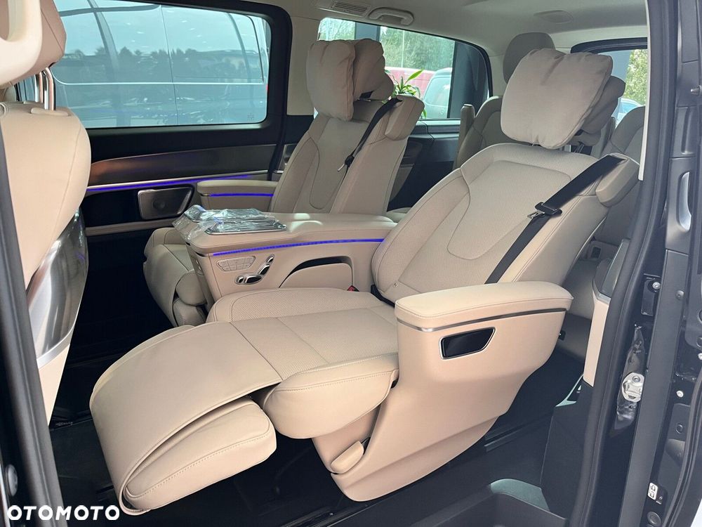 Mercedes-Benz Klasa V - 18