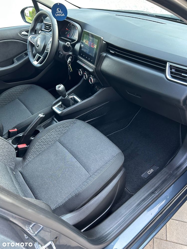 Renault Clio - 26