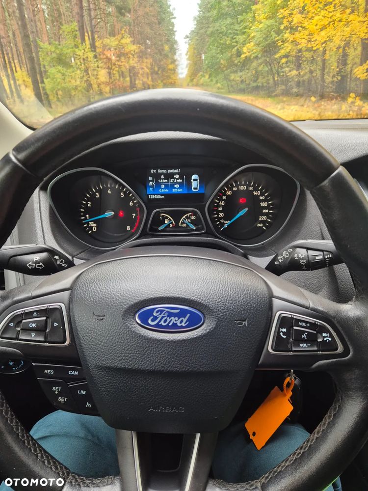 Ford Focus 1.0 EcoBoost Connected - 31