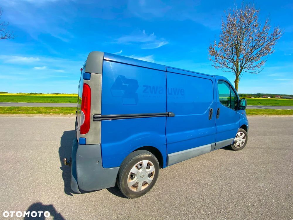 Renault TRAFIC - 11