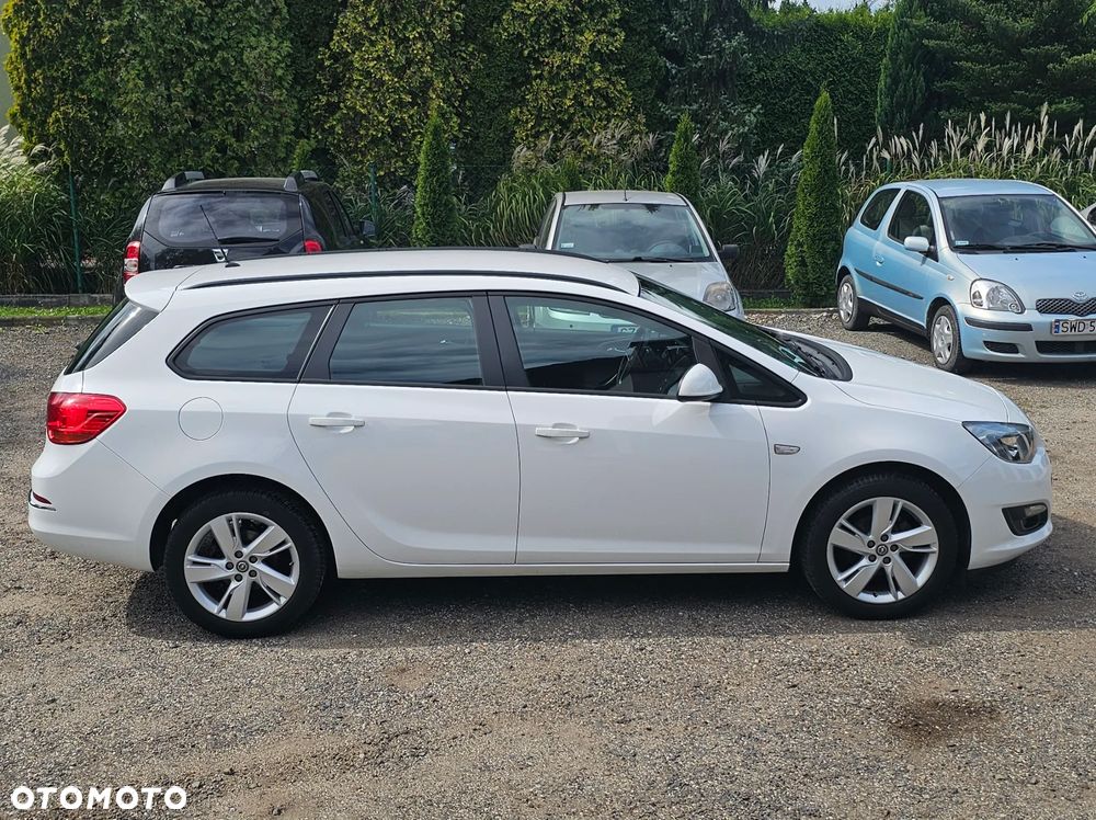 Opel Astra 1.6 Style - 4