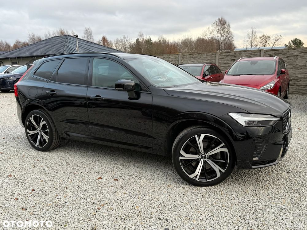 Volvo XC 60 B4 D AWD Ultimate Dark - 19