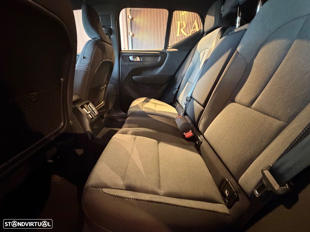 Volvo XC 40 T4 Recharge DKG Ultimate Bright - 24