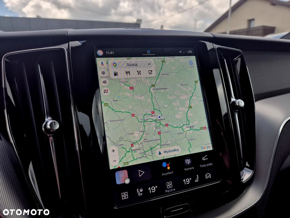 Volvo XC 60 B4 D AWD Plus Dark - 21