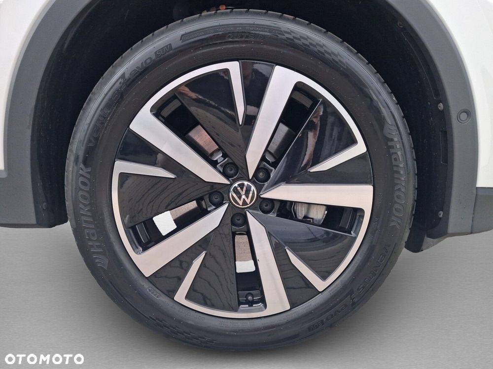 Volkswagen Tiguan - 32