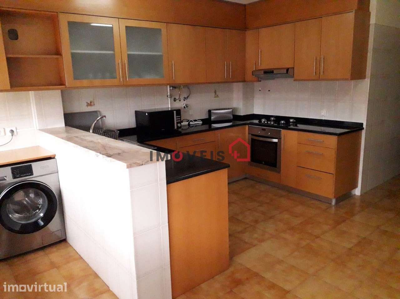 Quarto para arrendamento a rapaz estudante s/ despesas incluídas - Grande imagem: 2/5