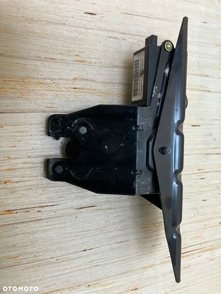 ZAMEK KLAPY BAGAŻNIKA BMW E61 E65 7014870 - 2