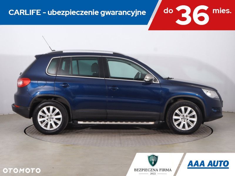 Volkswagen Tiguan - 8