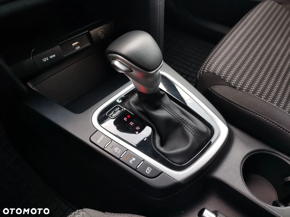 Kia XCeed 1.5 T-GDI M DCT - 11