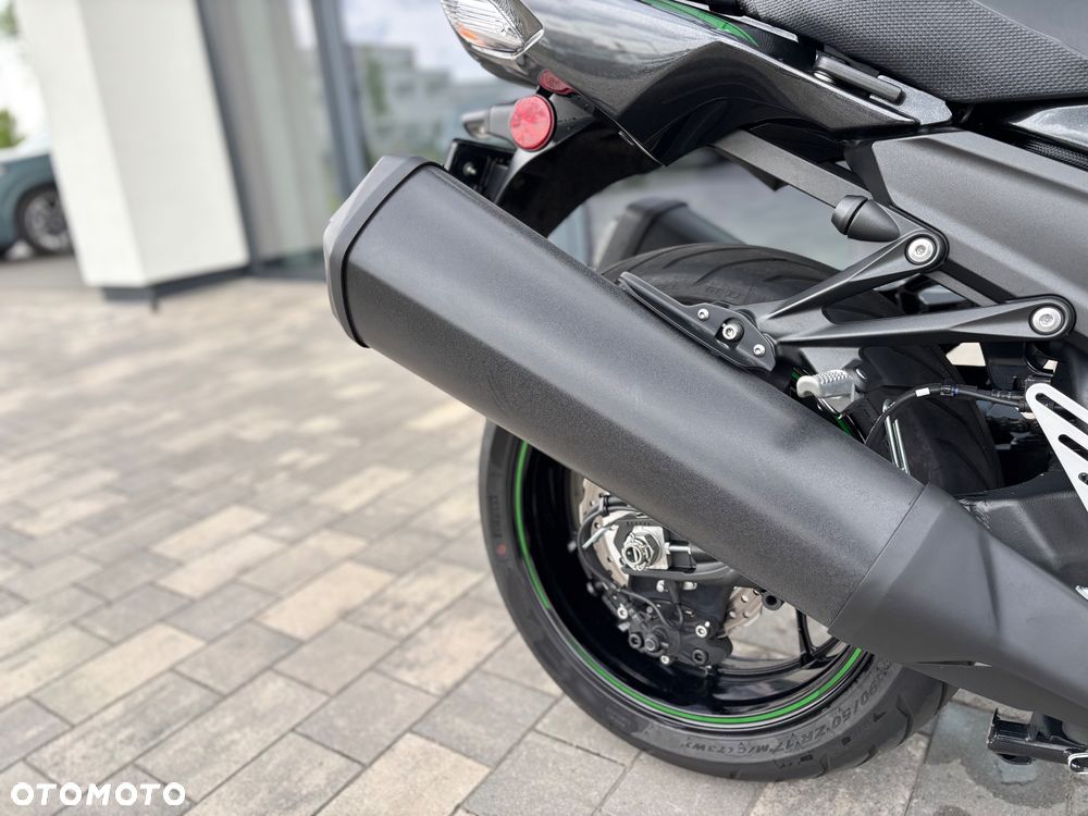 Kawasaki ZZR - 12
