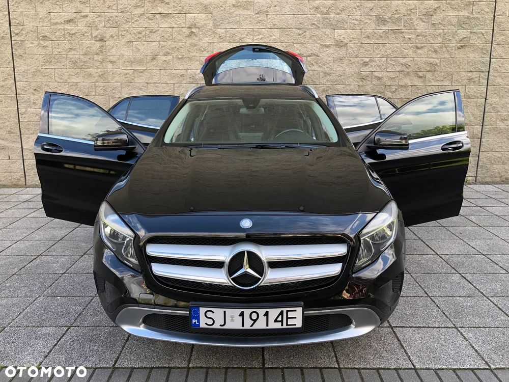 Mercedes-Benz GLA 200 Activity Edition - 4