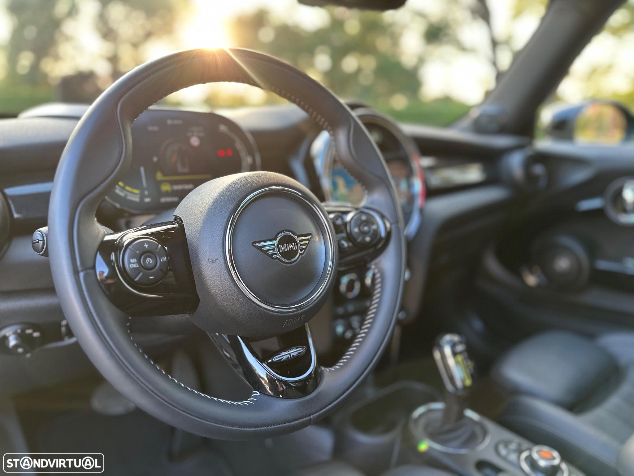 MINI 3 Portas Cooper SE - 21