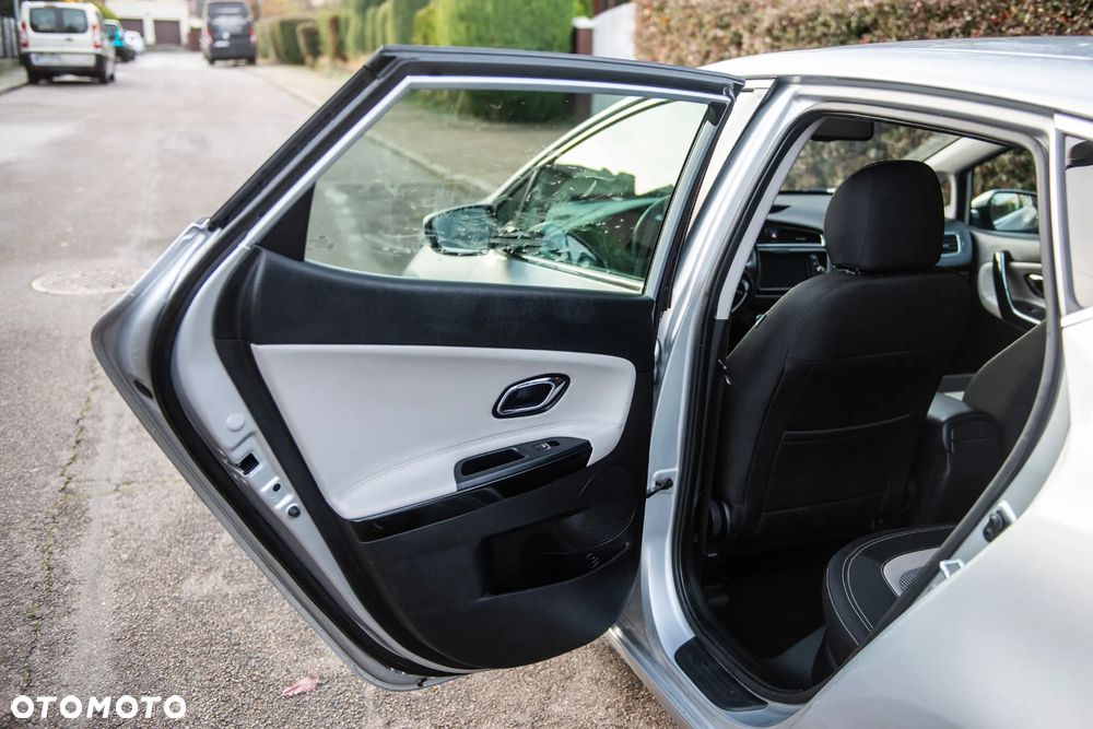 Kia Ceed 1.6 GDI Dream-Team Edition - 20