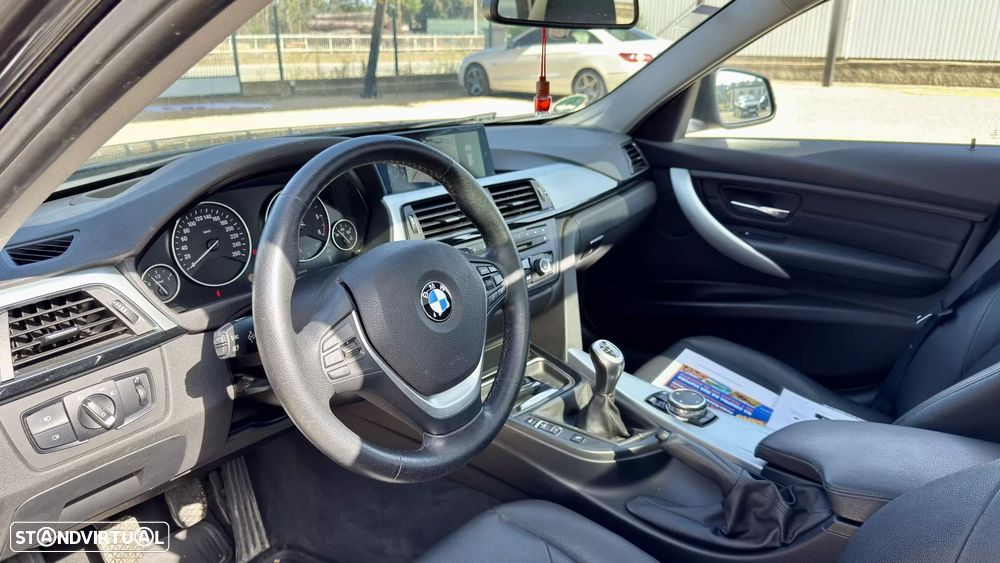 BMW 320 d Modern Line - 2