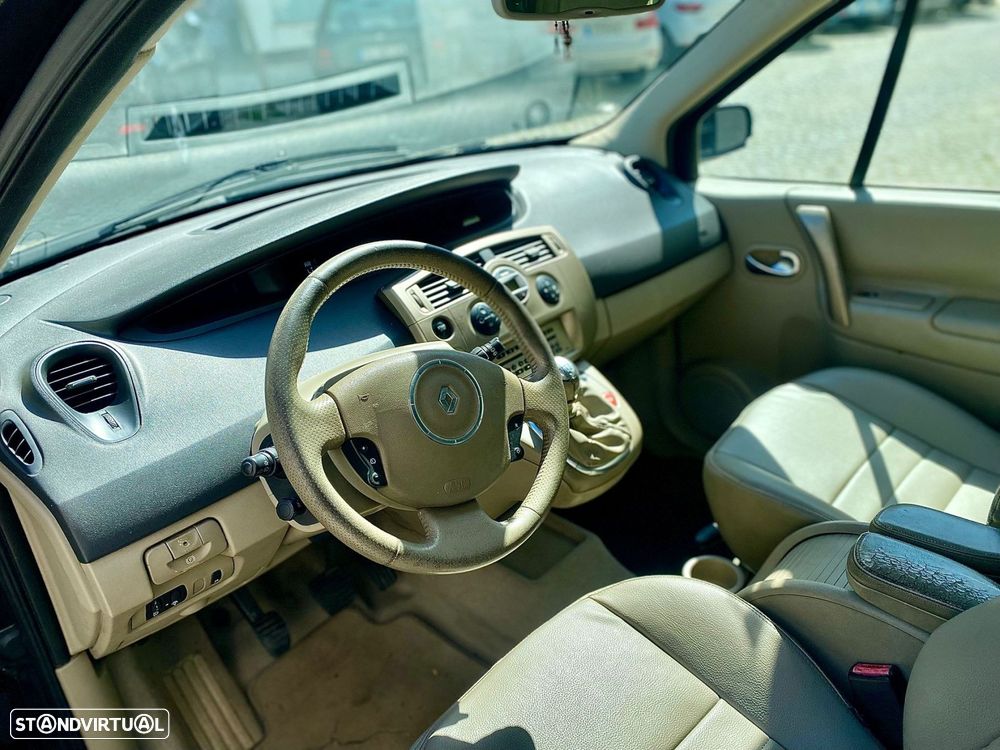 Renault Grand Scénic 1.5 dCi Luxe 7L. - 12