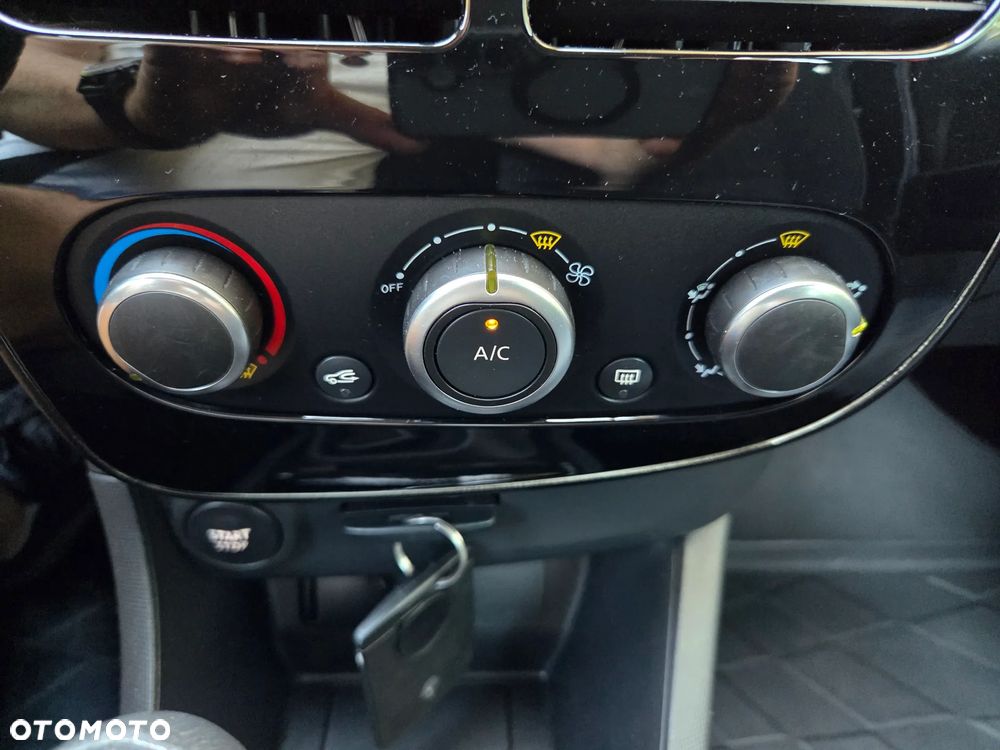 Renault Clio 0.9 TCe Business - 34