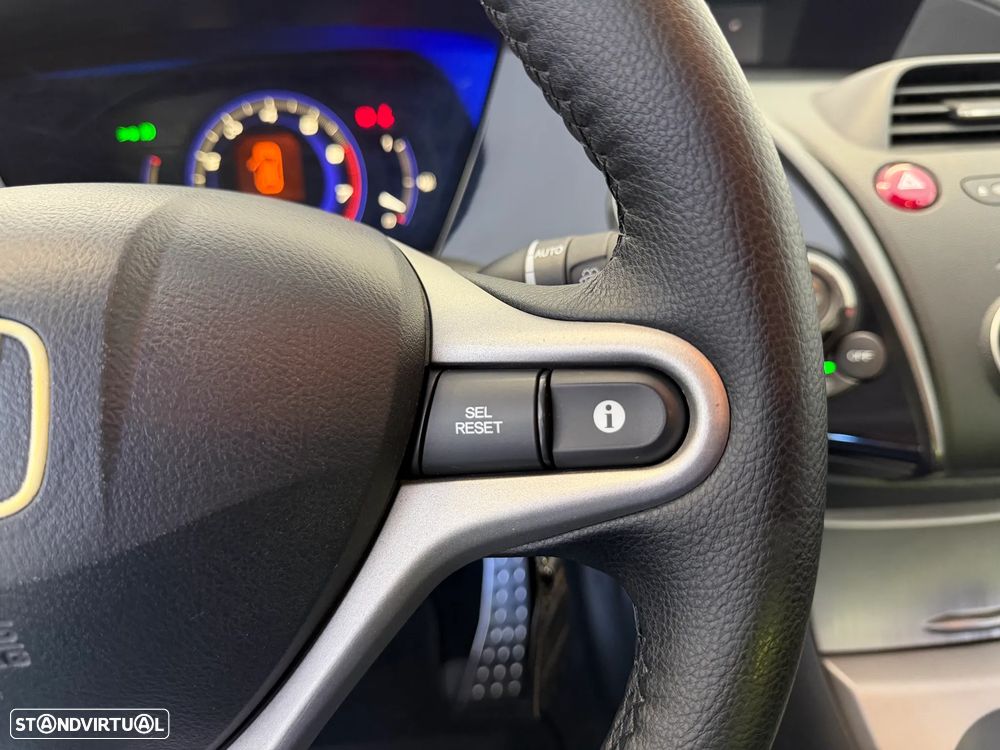 Honda Civic 1.4 Sport - 25