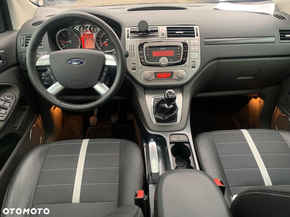 Ford Kuga 2.0 TDCi 4WD Titanium - 13