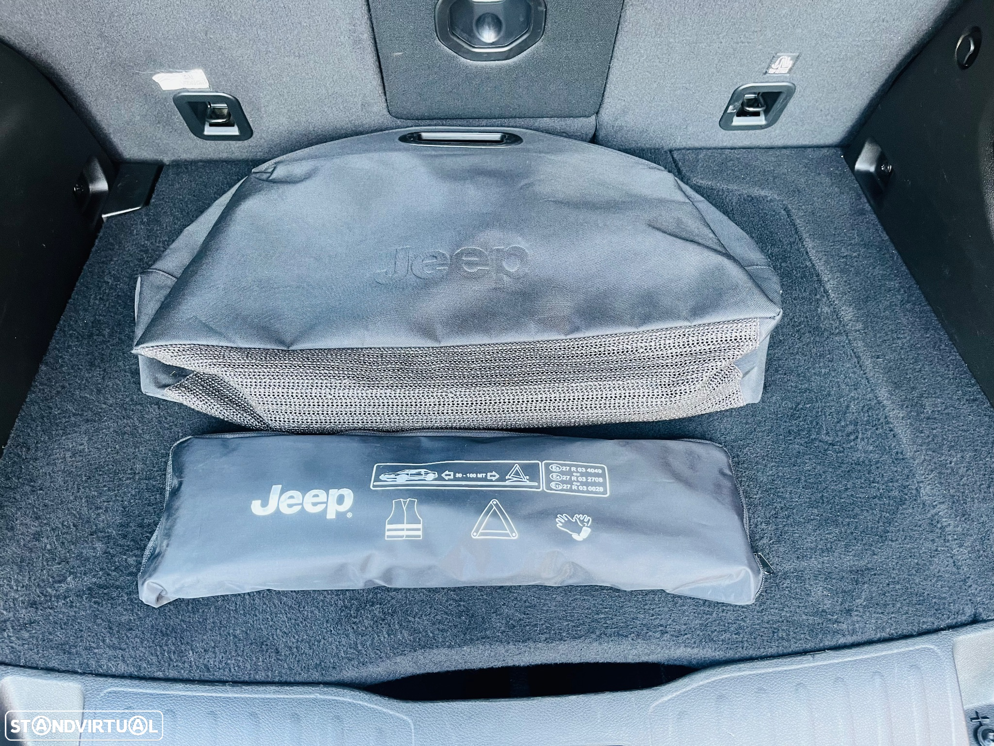Jeep Renegade 1.3 TG 4Xe Limited - 57