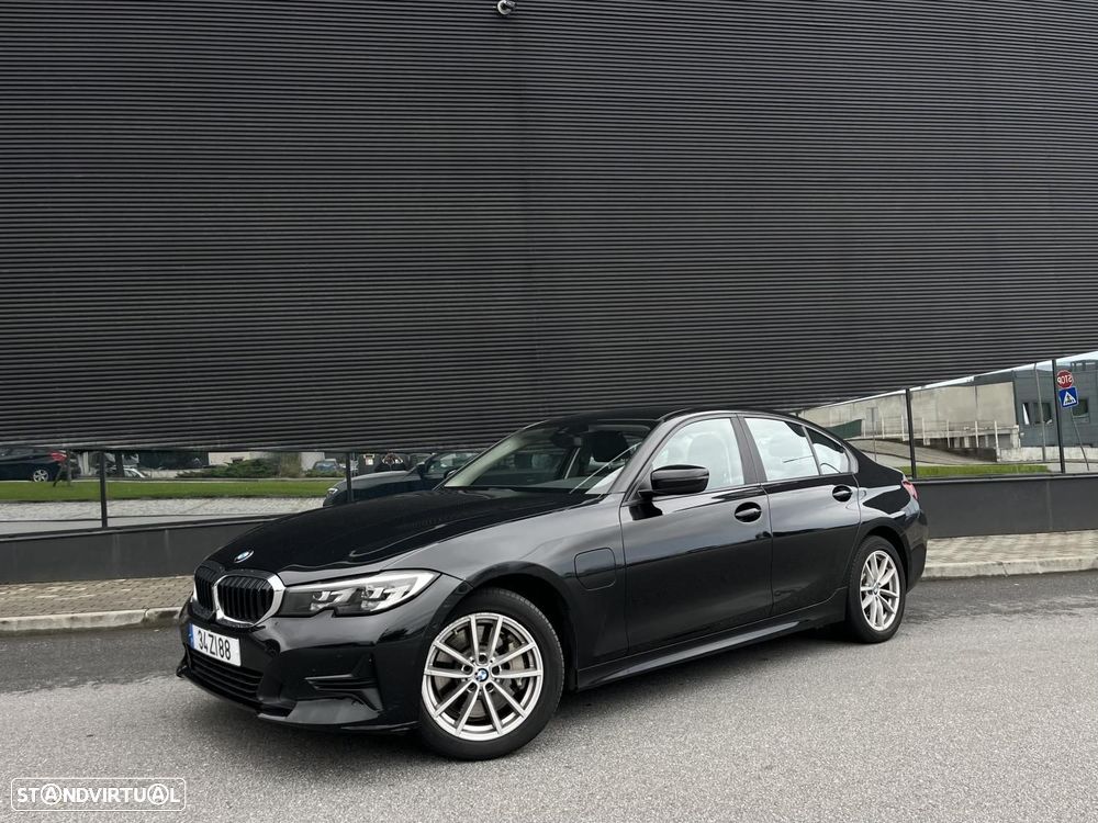 BMW 330 e Corporate Edition Auto - 1