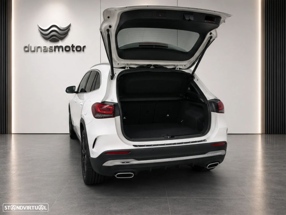 Mercedes-Benz GLA 180 d AMG Line - 3