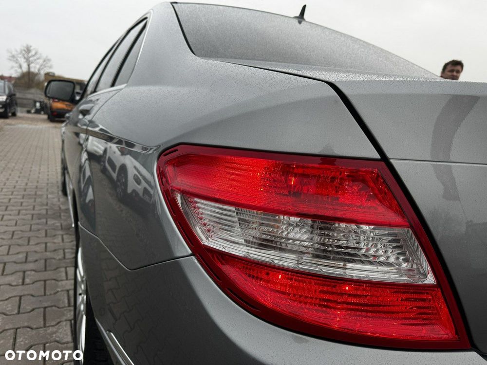 Mercedes-Benz Klasa C 200 (BlueEFFICIENCY) 7G-TRONIC Elegance - 10
