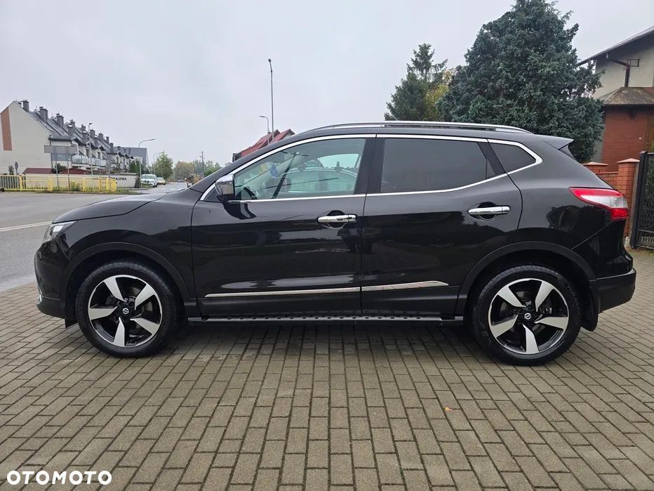 Nissan Qashqai - 2