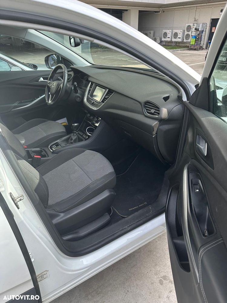 Opel Grandland X - 10