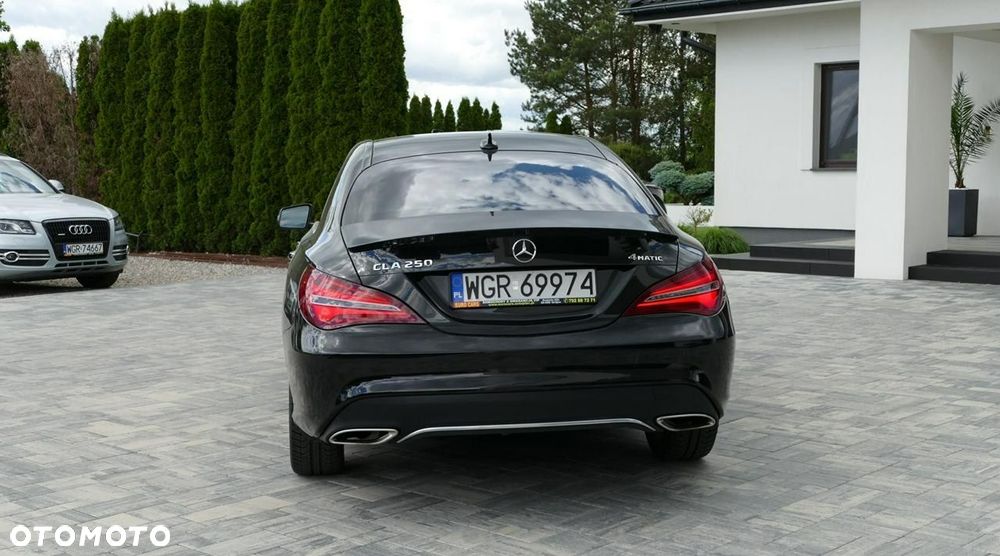 Mercedes-Benz CLA - 12