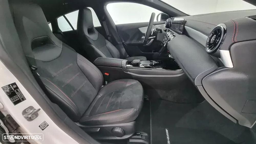 Mercedes-Benz CLA 180 - 13