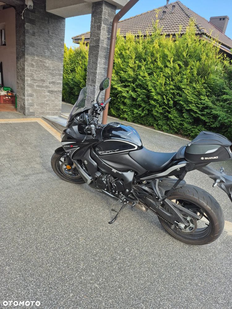 Suzuki GSX 1000 - 1