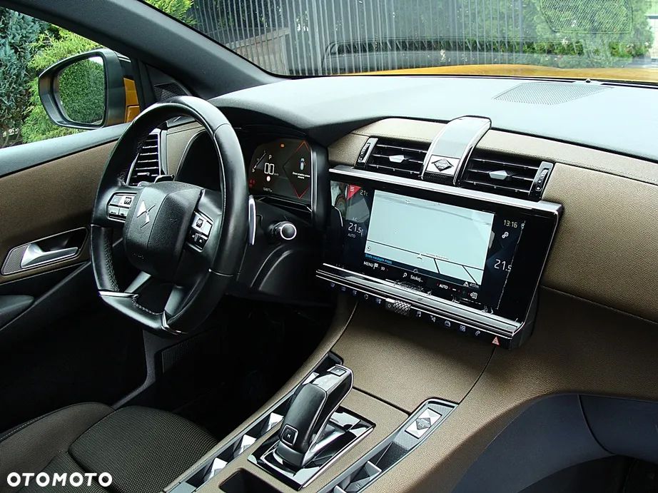 DS Automobiles DS 7 Crossback - 11