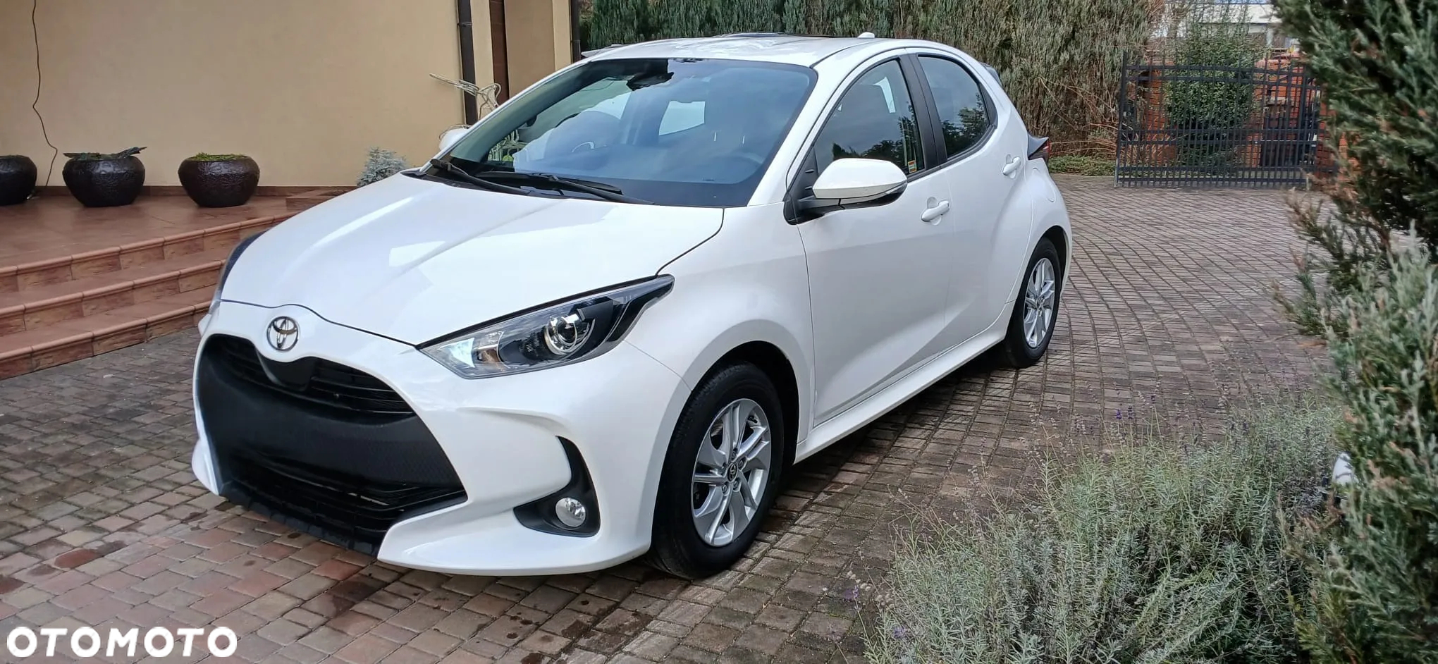 Toyota Yaris Hybrid 1.5 Comfort - 3