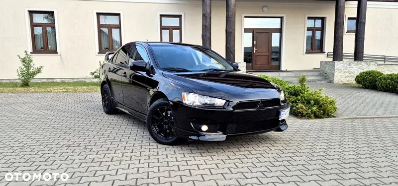 Mitsubishi Lancer 1.6 Invite - 2