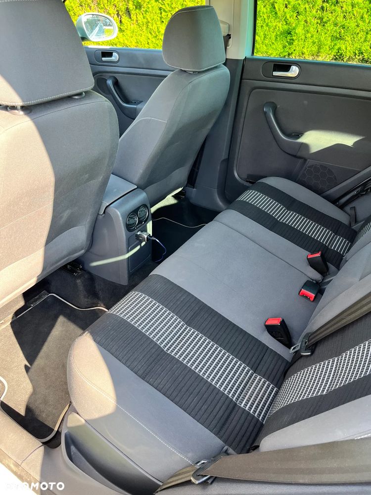 Volkswagen Golf Plus - 9