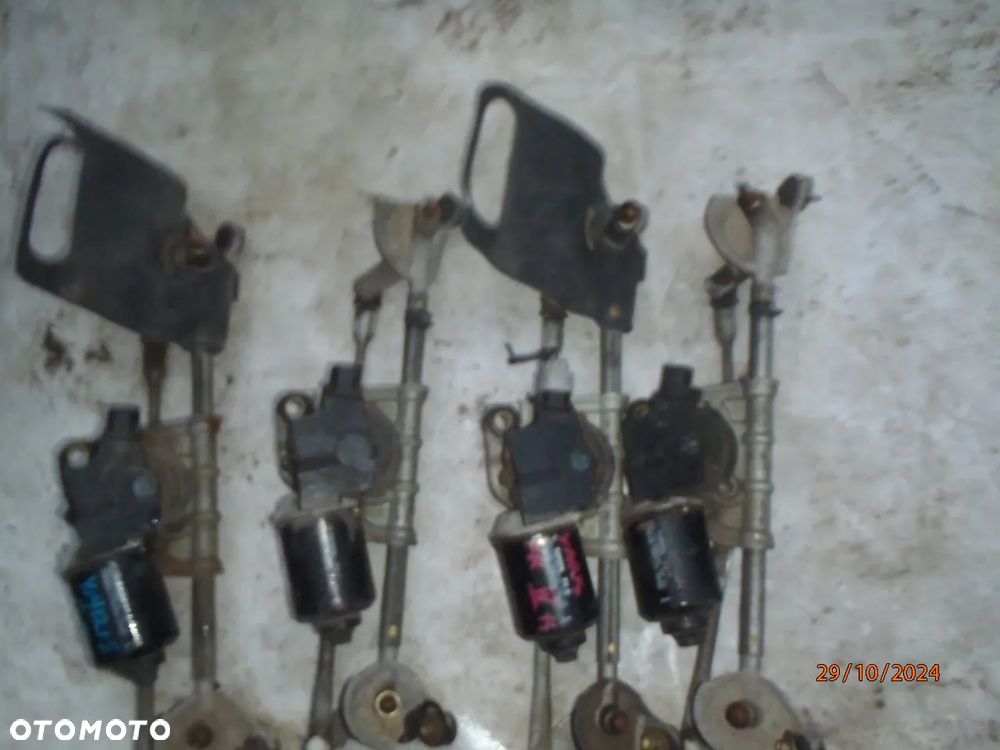 mechanizm ramiona cięgna cięgno trzpień frez wycieraczek silniczek Mechanizm ramiona toyota yaris I fr japan  ORYGINAL JAK NOWY nie wypracowane - 16