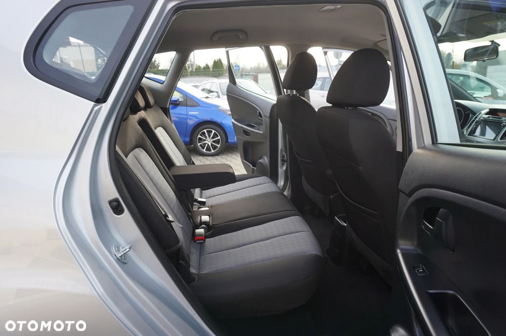 Kia Venga 1.4 Business Line - 29