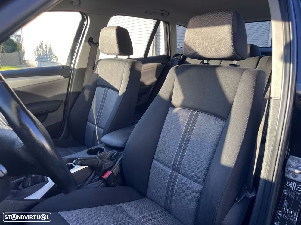 BMW X1 18 d sDrive Line Sport - 26