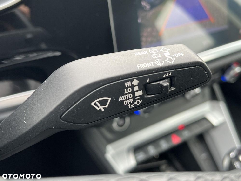 Audi Q3 Sportback - 12