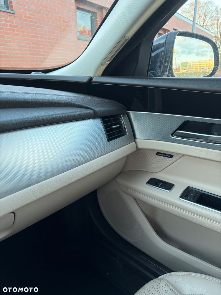 Jaguar XF 2.0 i4D Prestige - 12