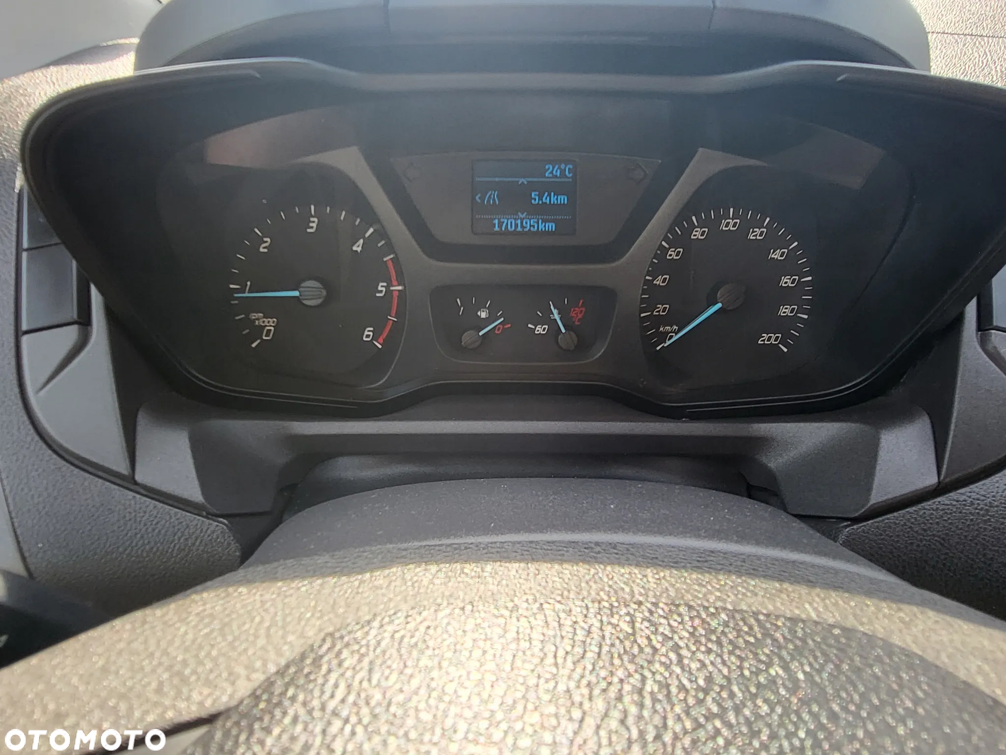 Ford TRANSIT CUSTOM - 28