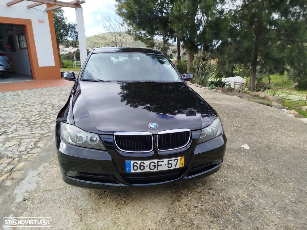 BMW 320 d - 4