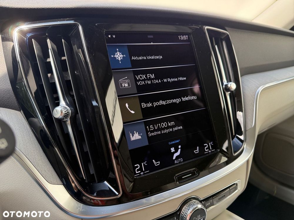 Volvo V60 Cross Country - 18