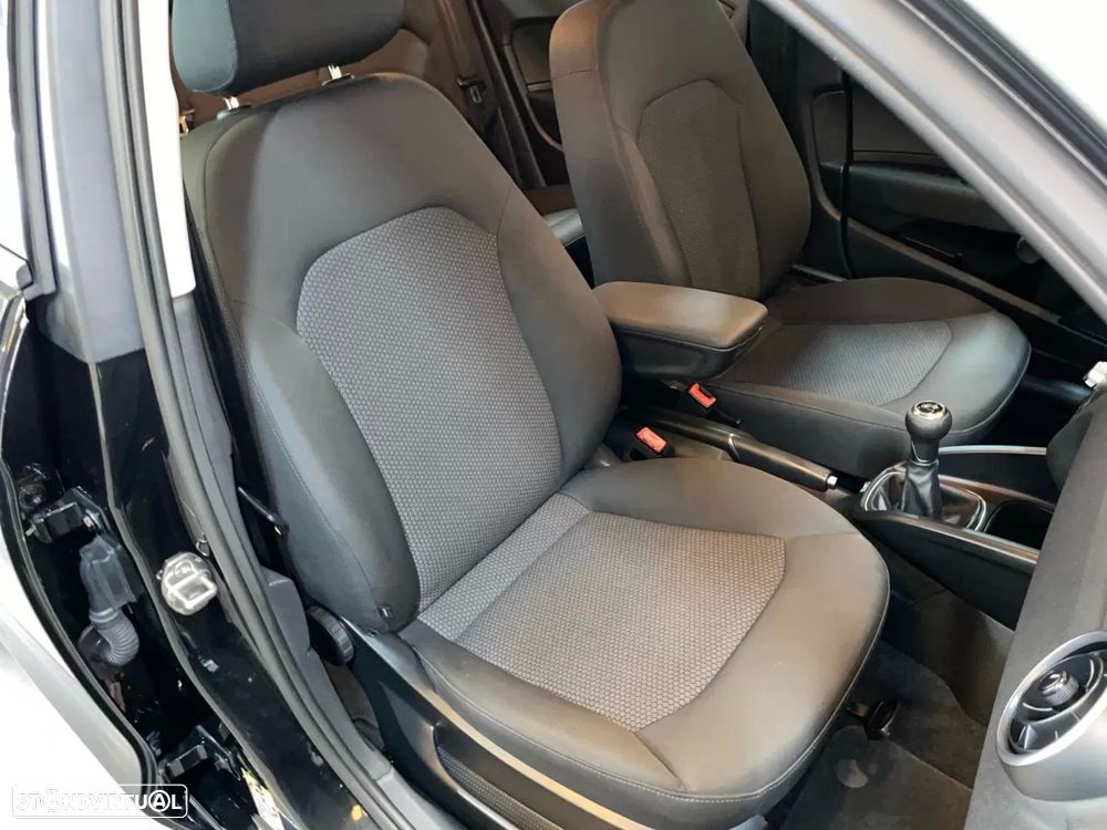 Audi A1 Sportback 1.6 TDI S-line - 17