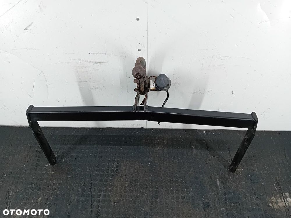 HAK HOLOWNICZY SKODA OCTAVIA II KOMBI - 2